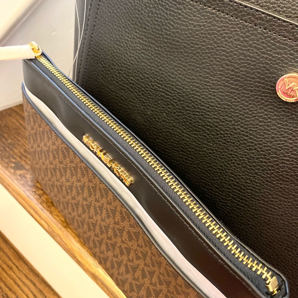 Michael Kors Maisie Large 3-in-1 Tote Bag - Picture 3 of 11